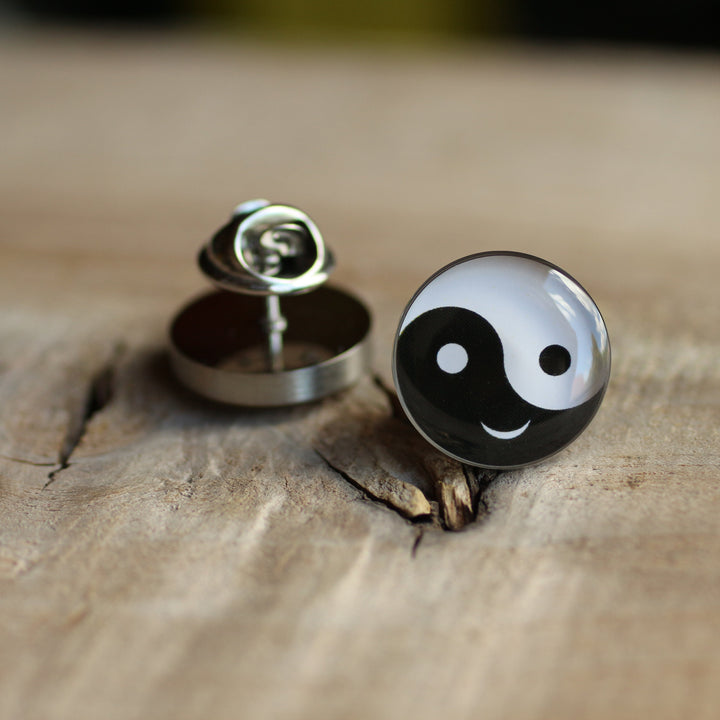 Yin &amp; Yang - Lapel Pins