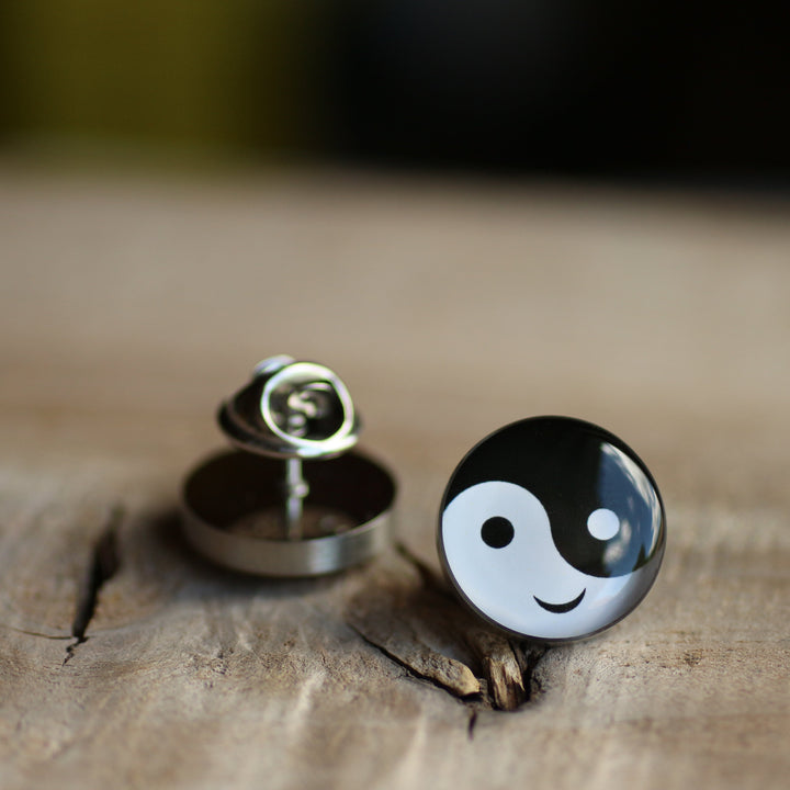 Yin &amp; Yang - Lapel Pins
